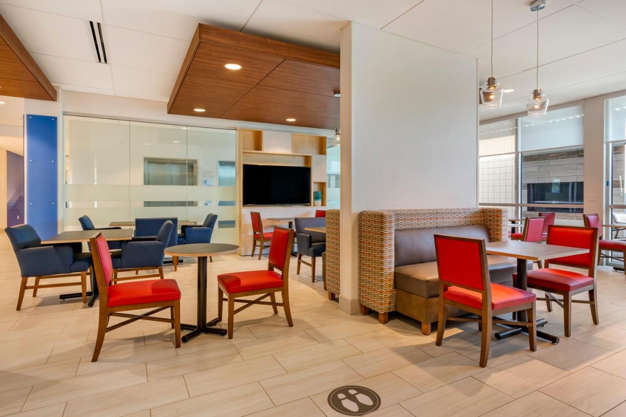Holiday Inn Express & Suites - Phoenix Dwtn - State Capitol By Ihg エクステリア 写真